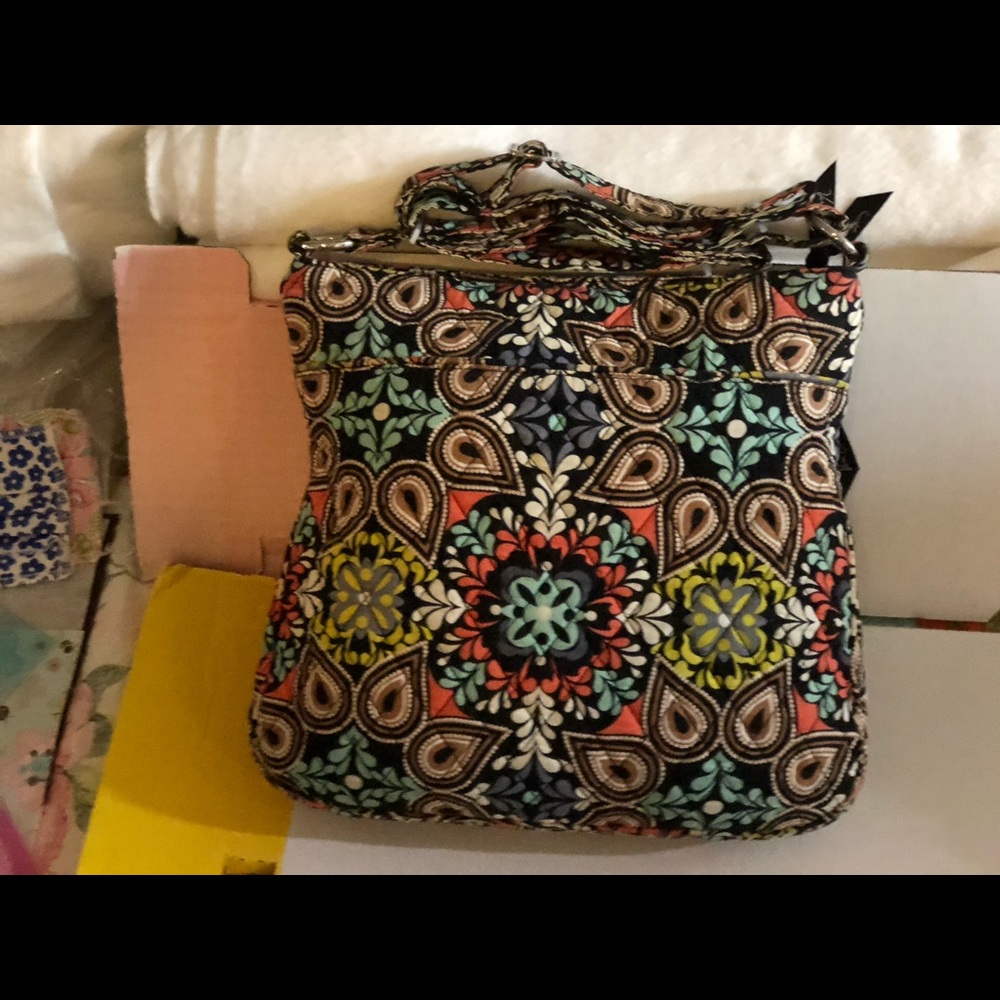 Vera Bradley Tripple ZIP. Hipster Crossbody Purse - Picture 2 of 3